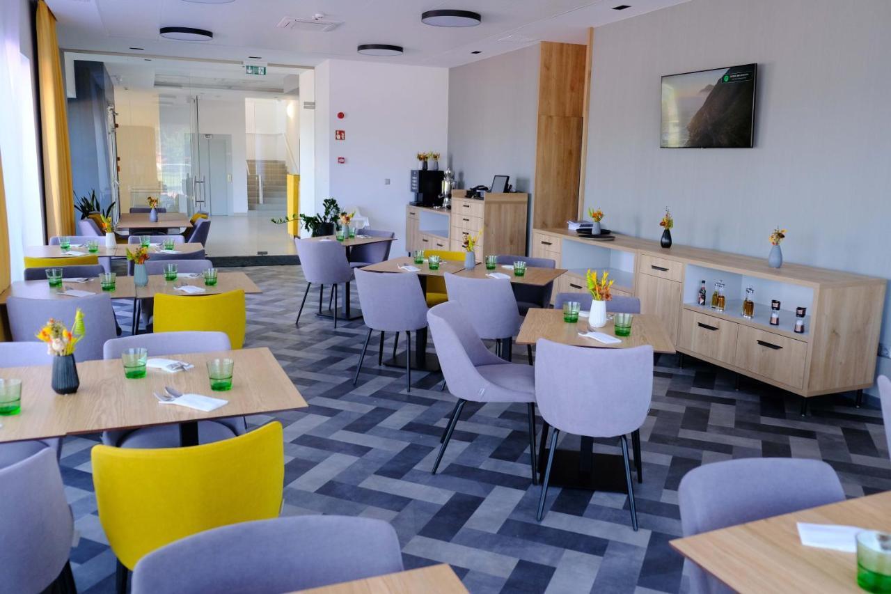 Kiraly Park Hotel Szombathely Extérieur photo