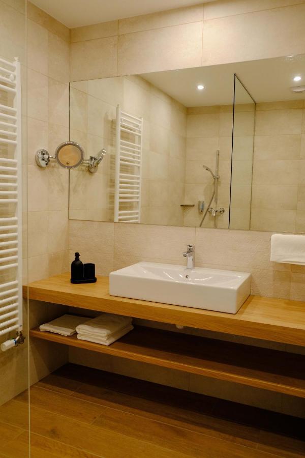 Kiraly Park Hotel Szombathely Extérieur photo
